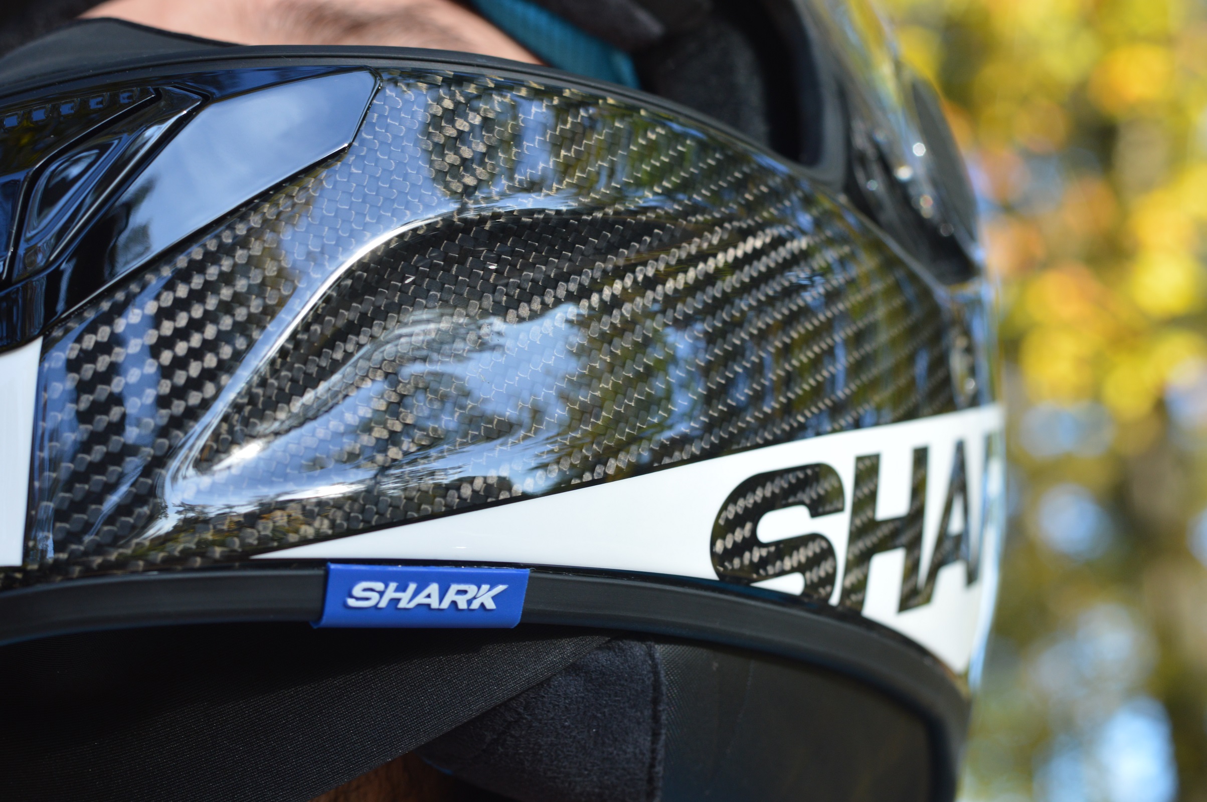 detalles casco Shark Spartan Carbono