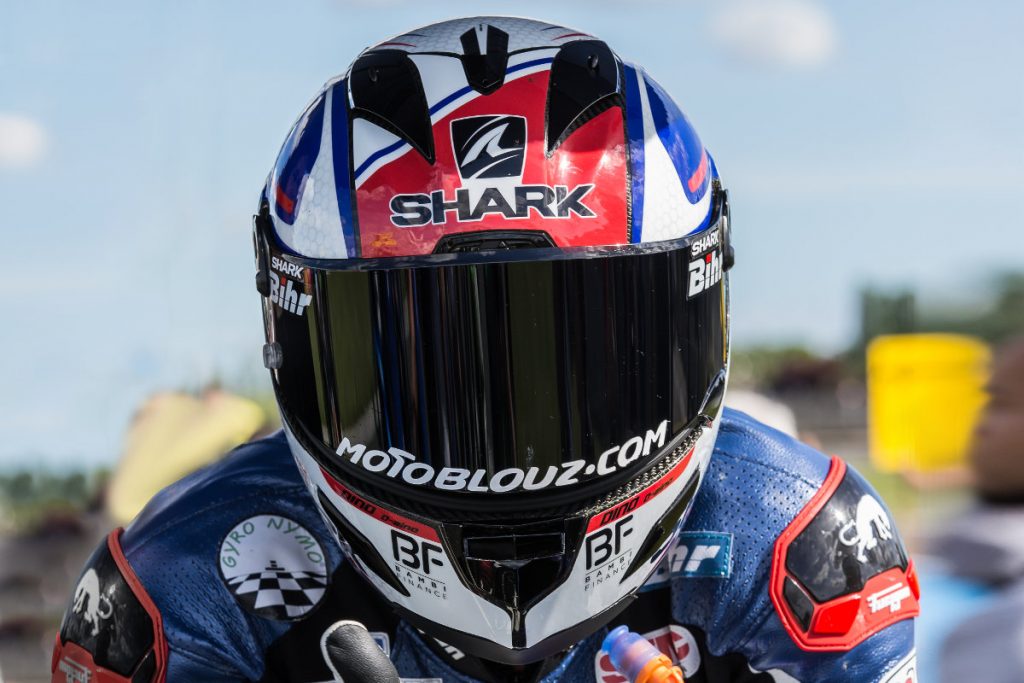 El Shark Race-R Piel Pro Carbon para probar la pista con Axel Maurin!