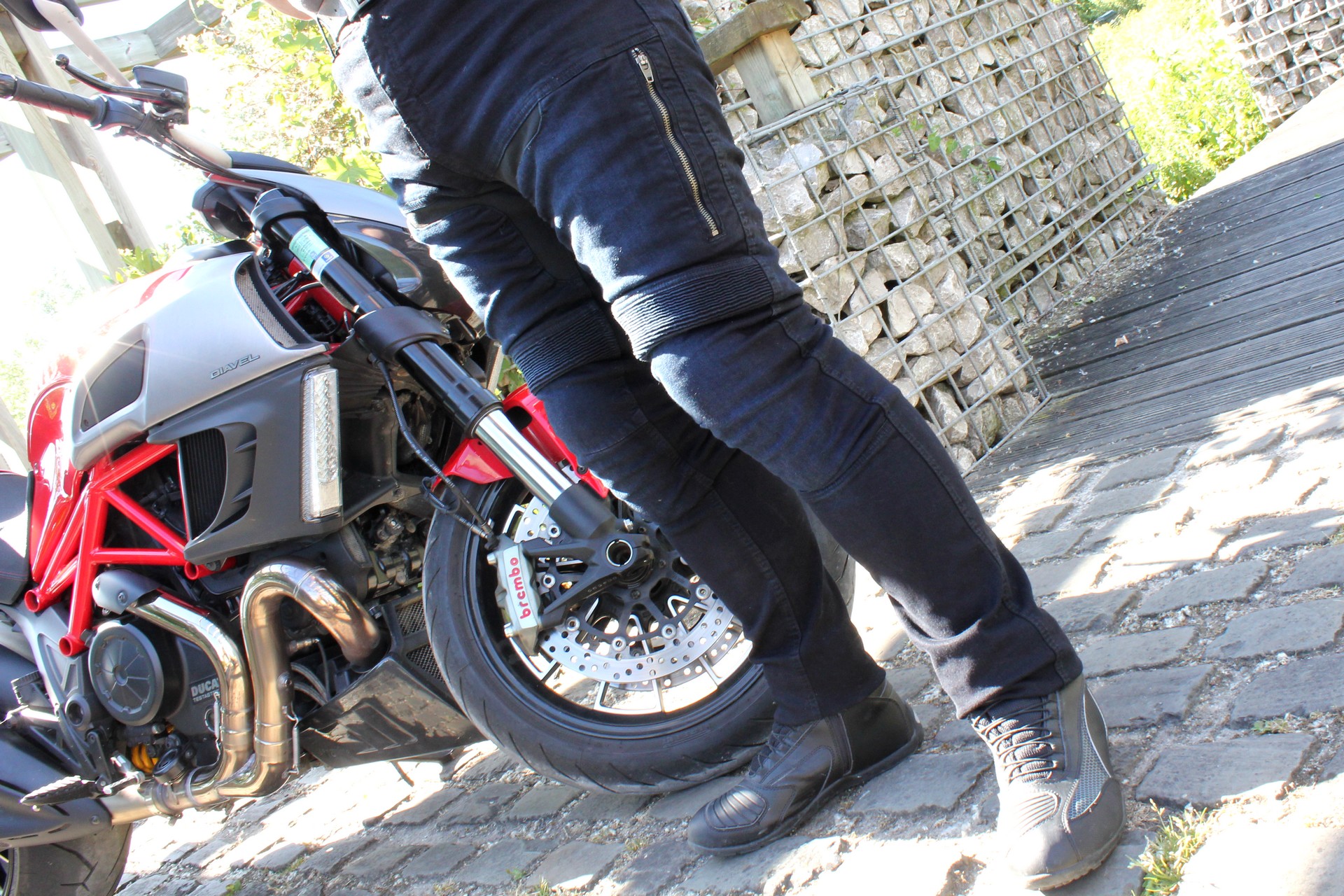 Abundancia superficial viudo Prueba: Pantalón vaquero para moto con forro kevlar DXR Boost
