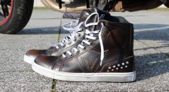 Las zapatillas Dainese Street Rocker son realmente cómodas: ¡como unas pantuflas!